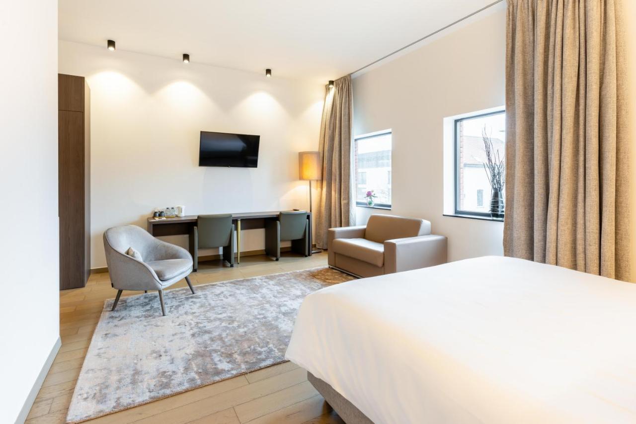 Hotel Stayen Синт-Тройден Екстериор снимка