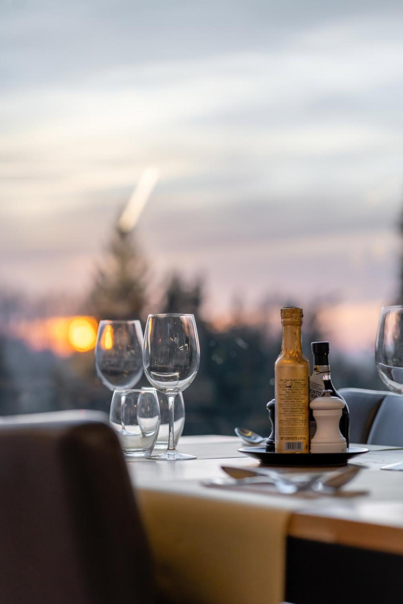 Hotel Stayen Синт-Тройден Екстериор снимка