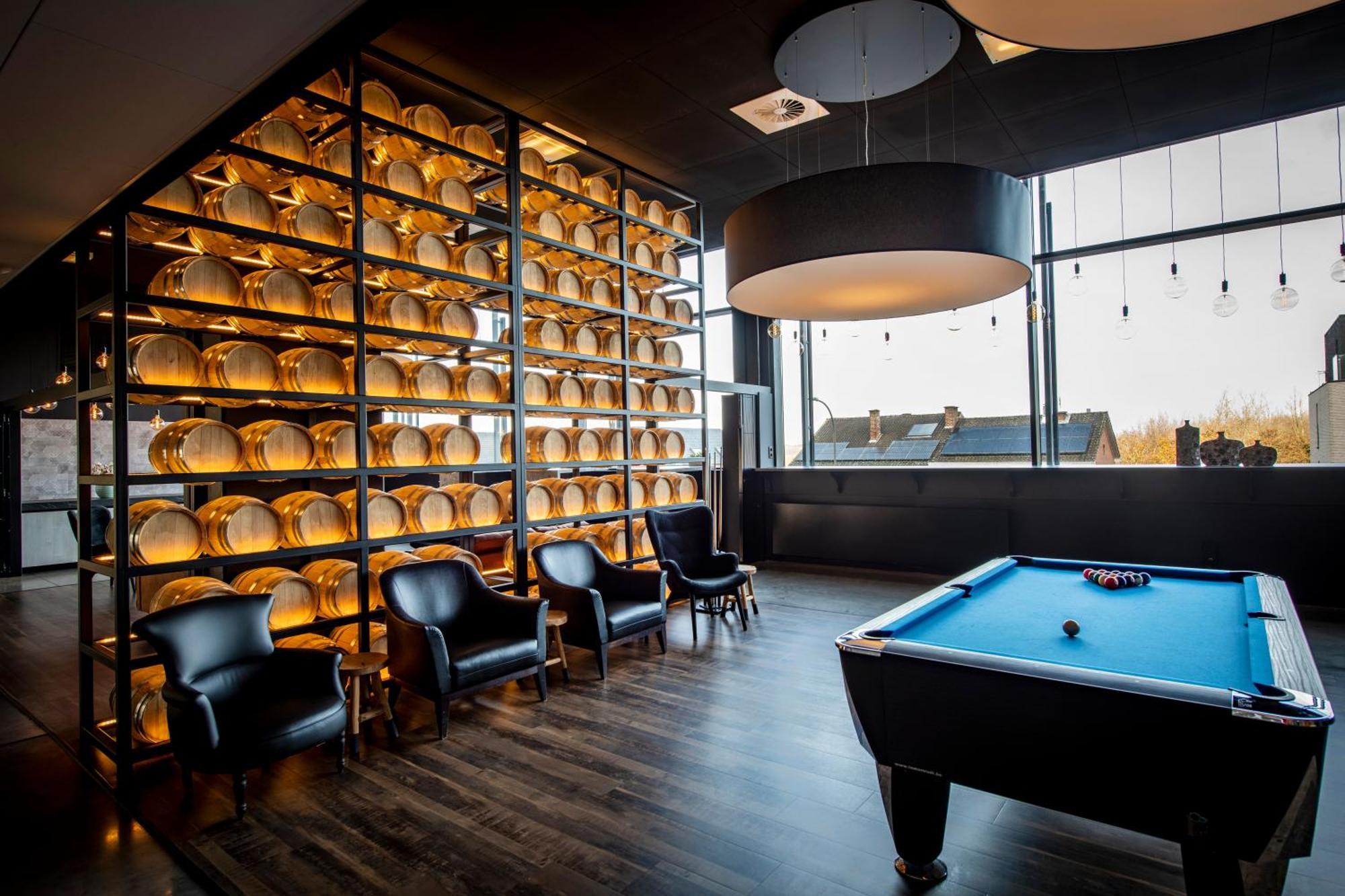 Hotel Stayen Синт-Тройден Екстериор снимка