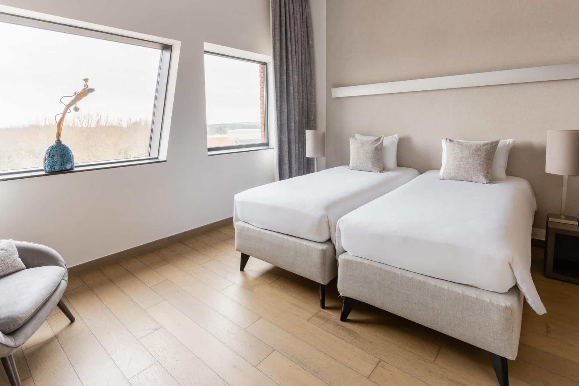 Hotel Stayen Синт-Тройден Екстериор снимка